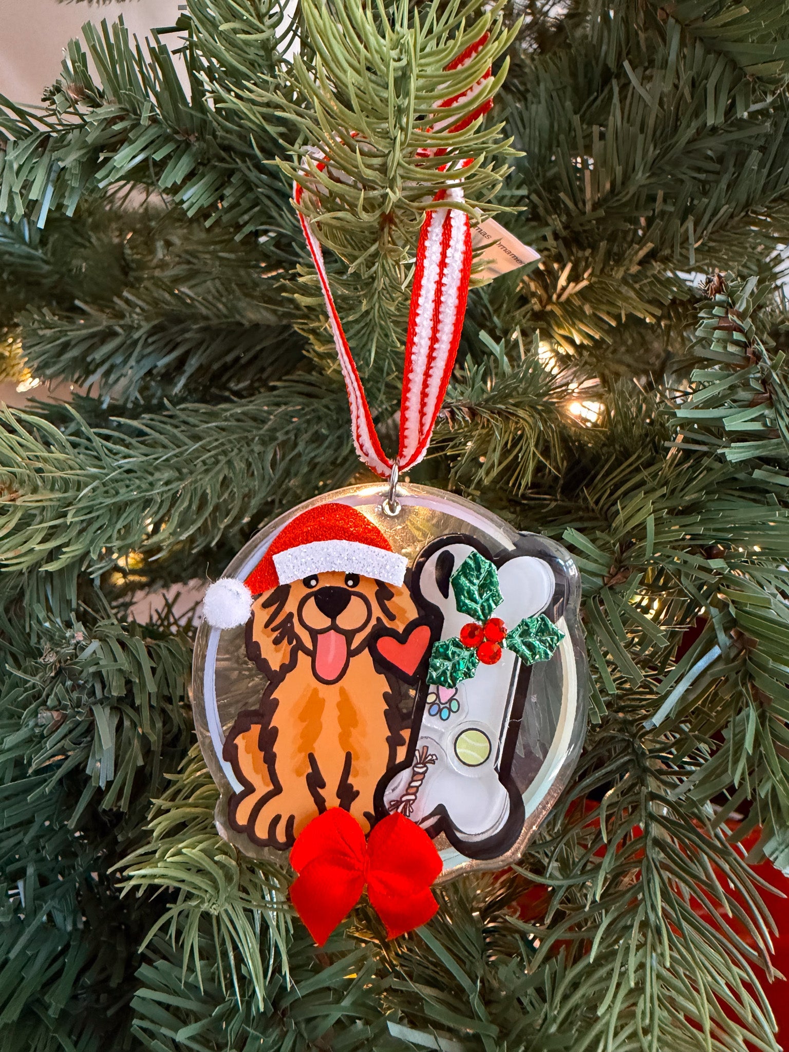 Golden Retriever Christmas Ornament - Modern Companion