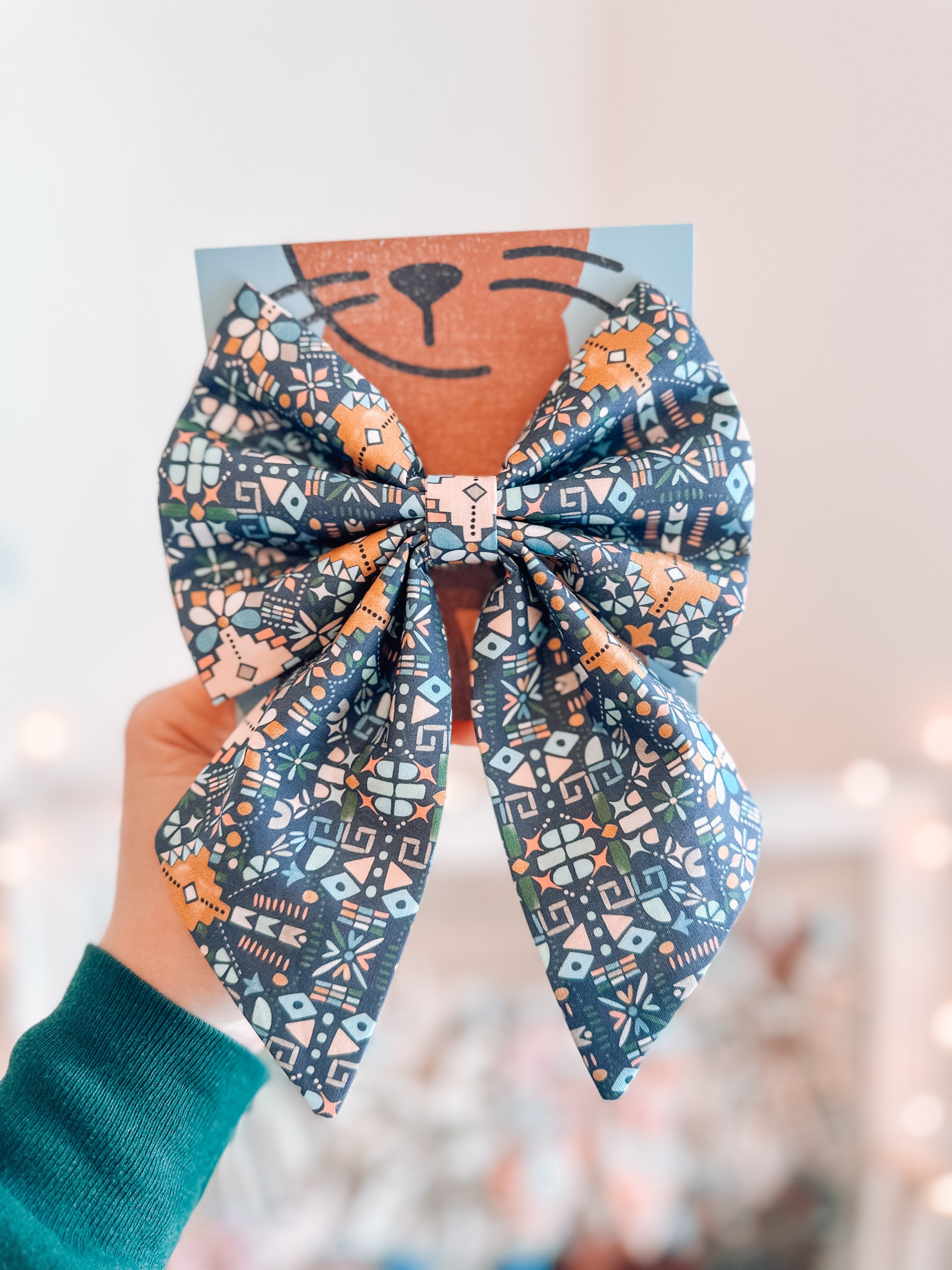 Hallendale Sailor Bow - Modern Companion