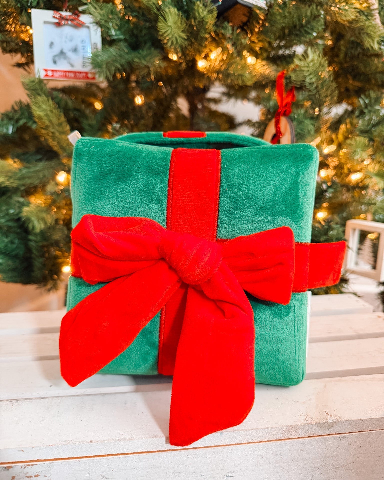 Holiday Present Interactive Snuffle Toy - Modern Companion