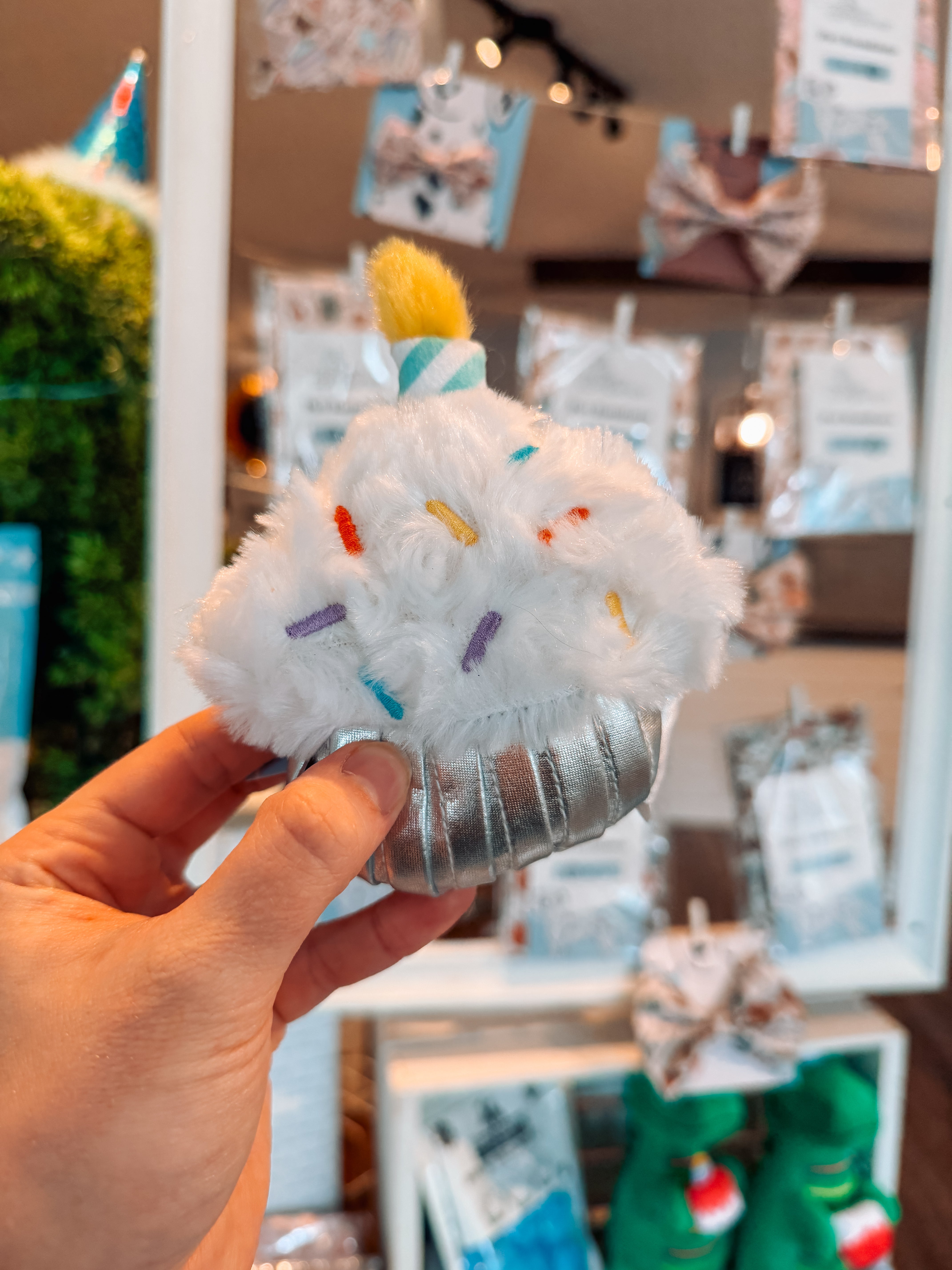 Let's Pawty Mini Fluffy Cupcake Toy - Modern Companion