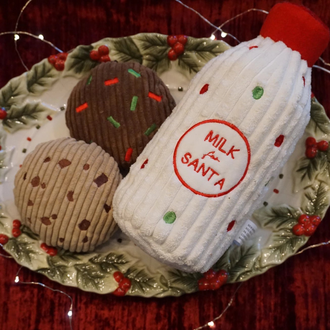 Santa Paws' Milk & Cookies™ 3 Piece Gift Set - Modern Companion