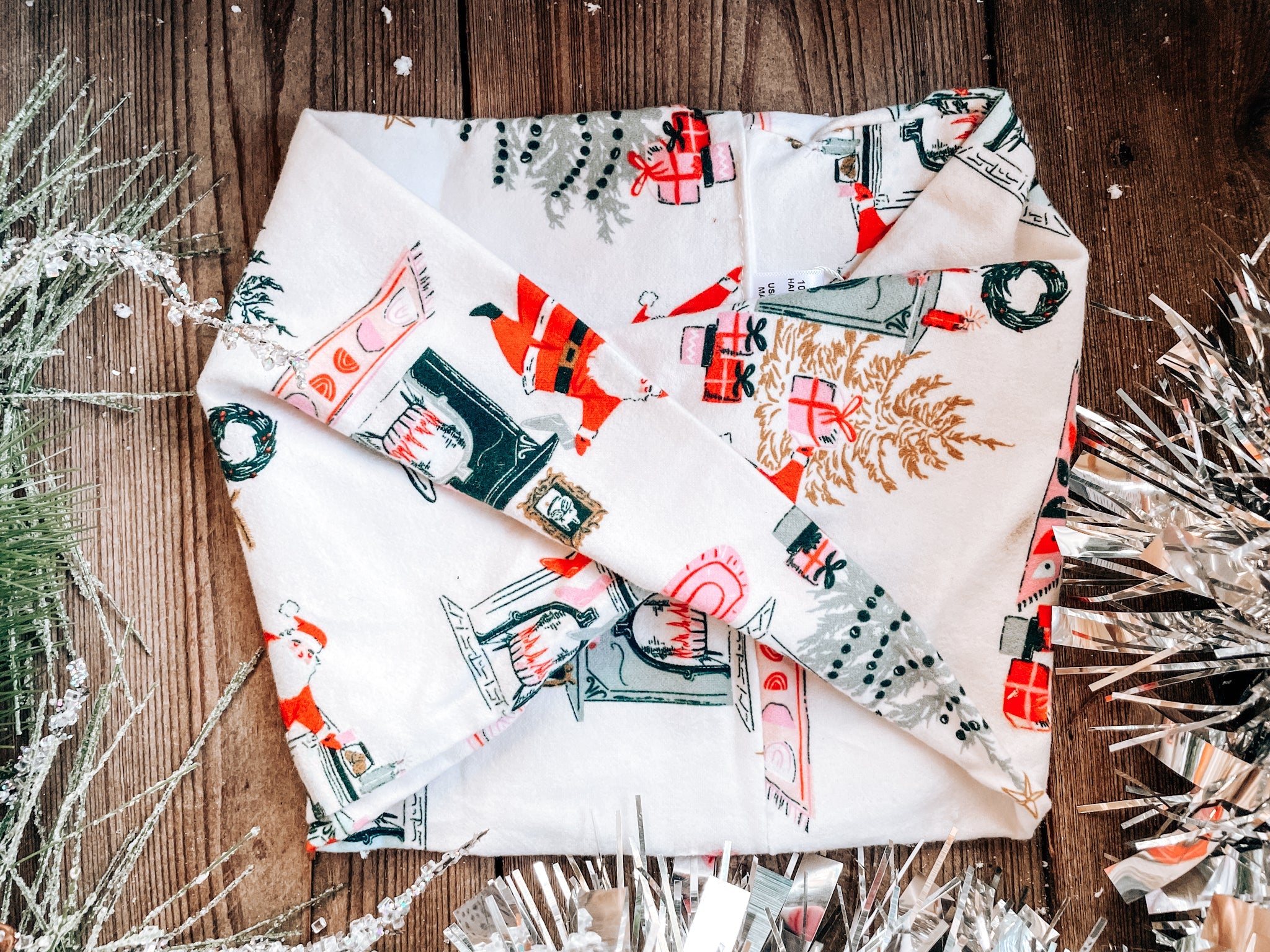 Chimney Pet Scarf - Modern Companion