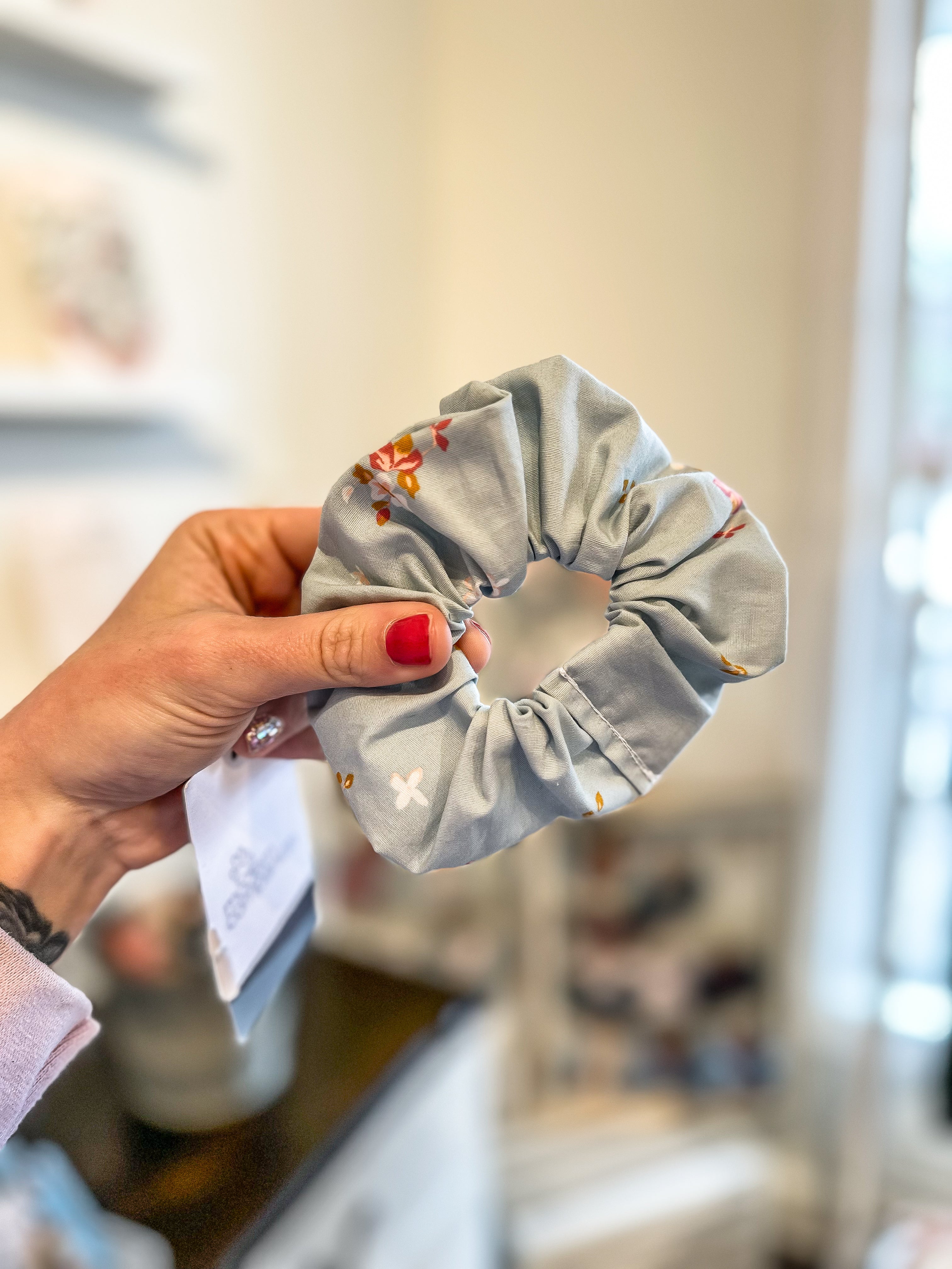 Dahlia Scrunchie - Modern Companion