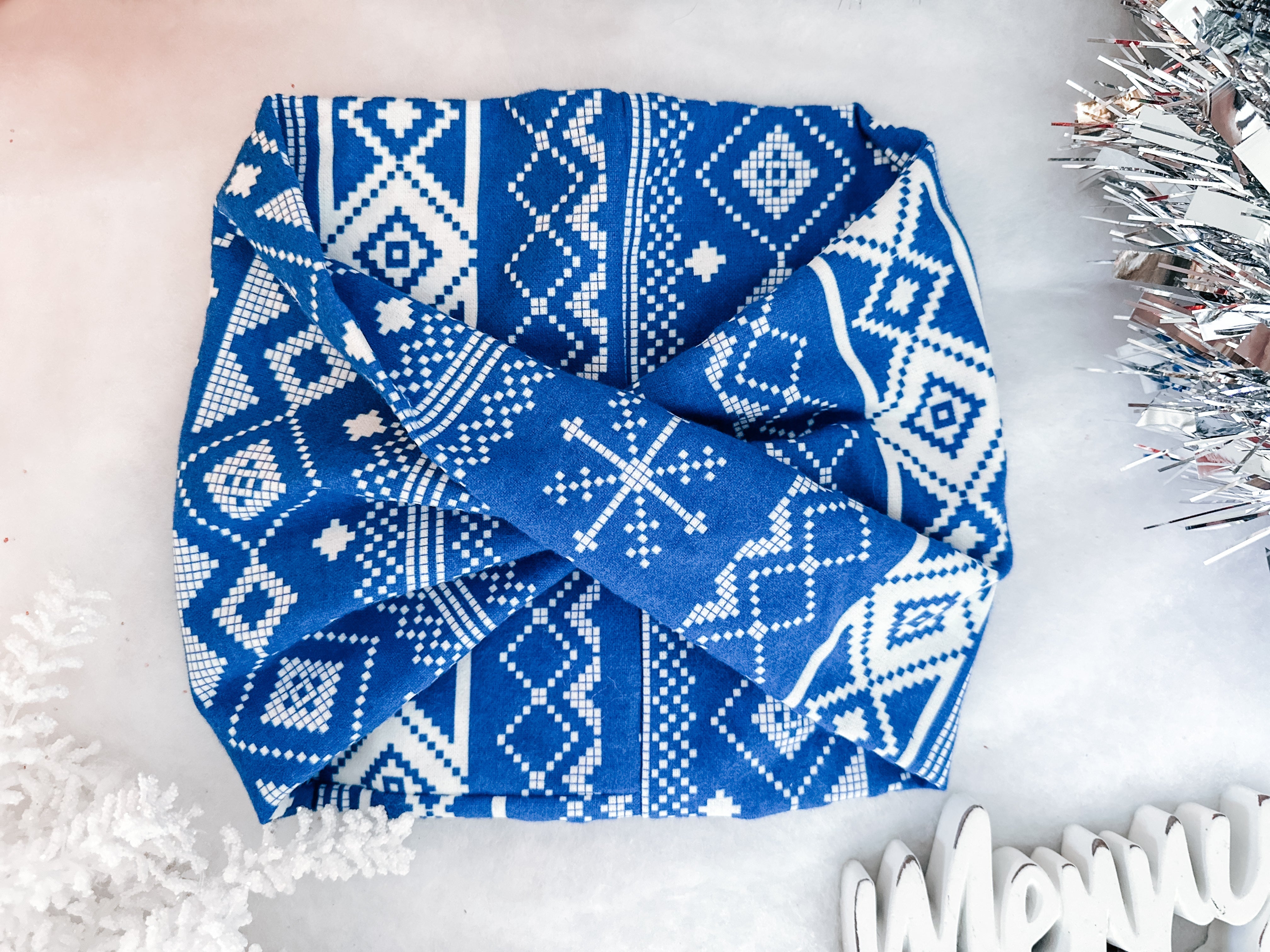 Froid Pet Scarf - Modern Companion