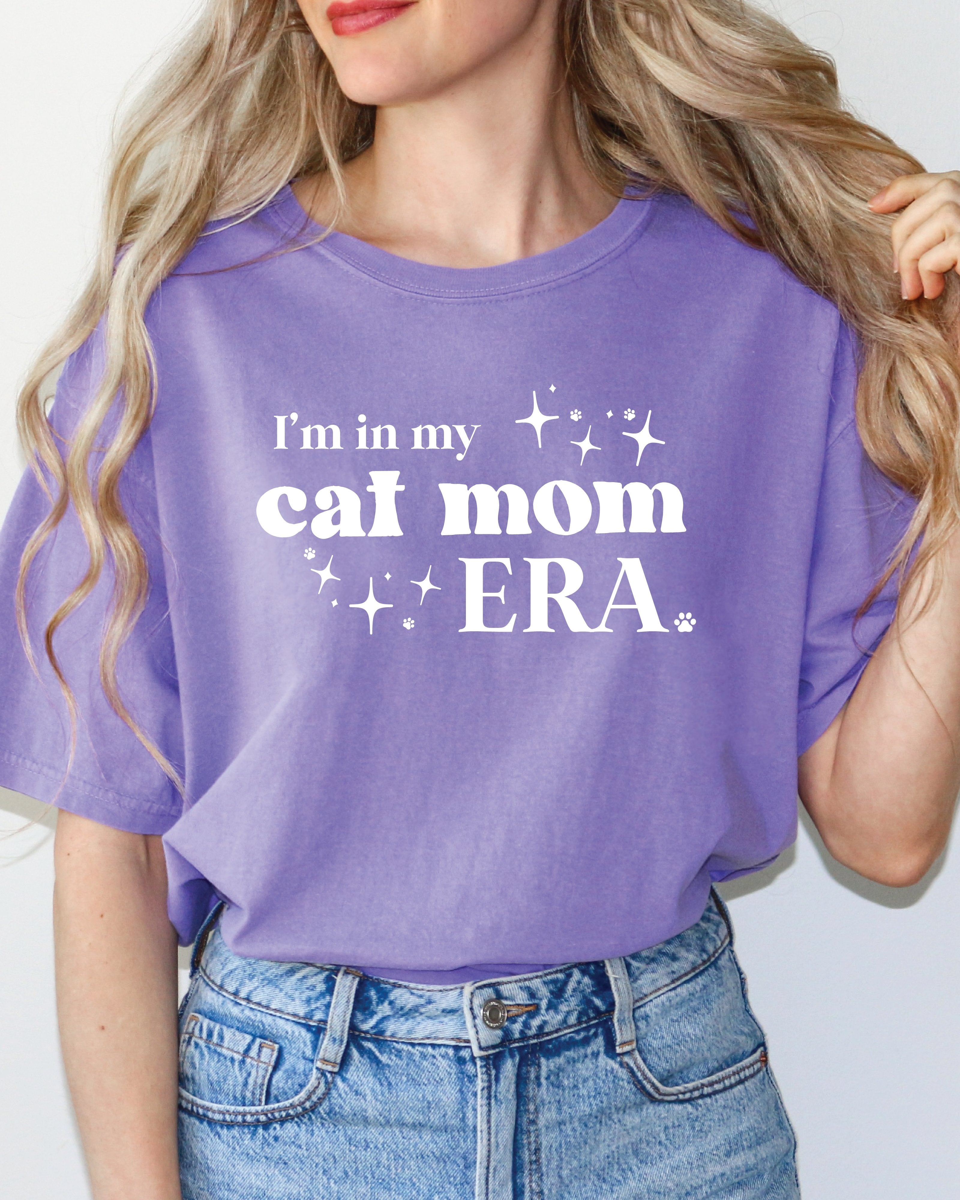 "I'm In My Cat Mom Era” Tee - Modern Companion