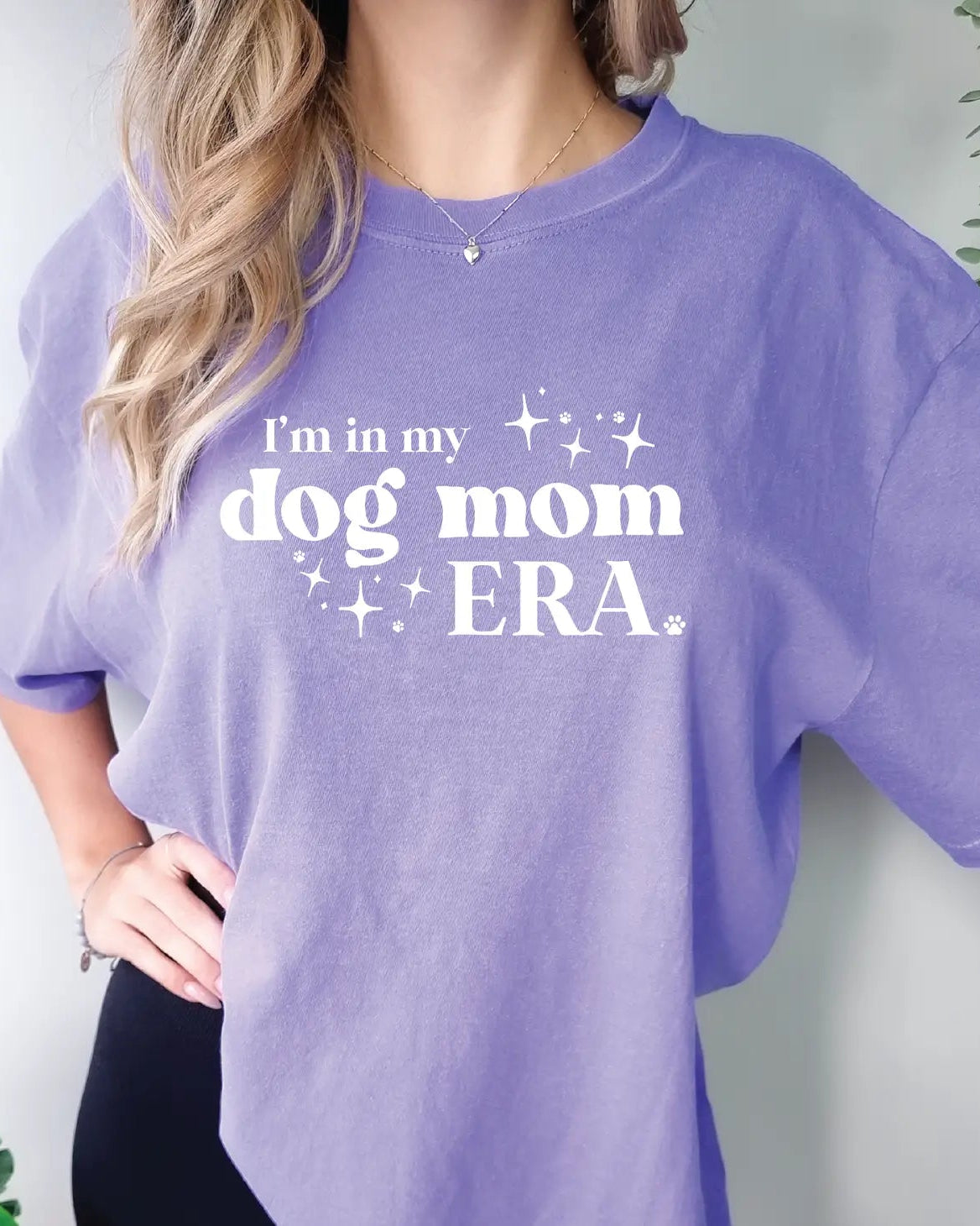 "I'm In My Dog Mom Era” Tee - Modern Companion