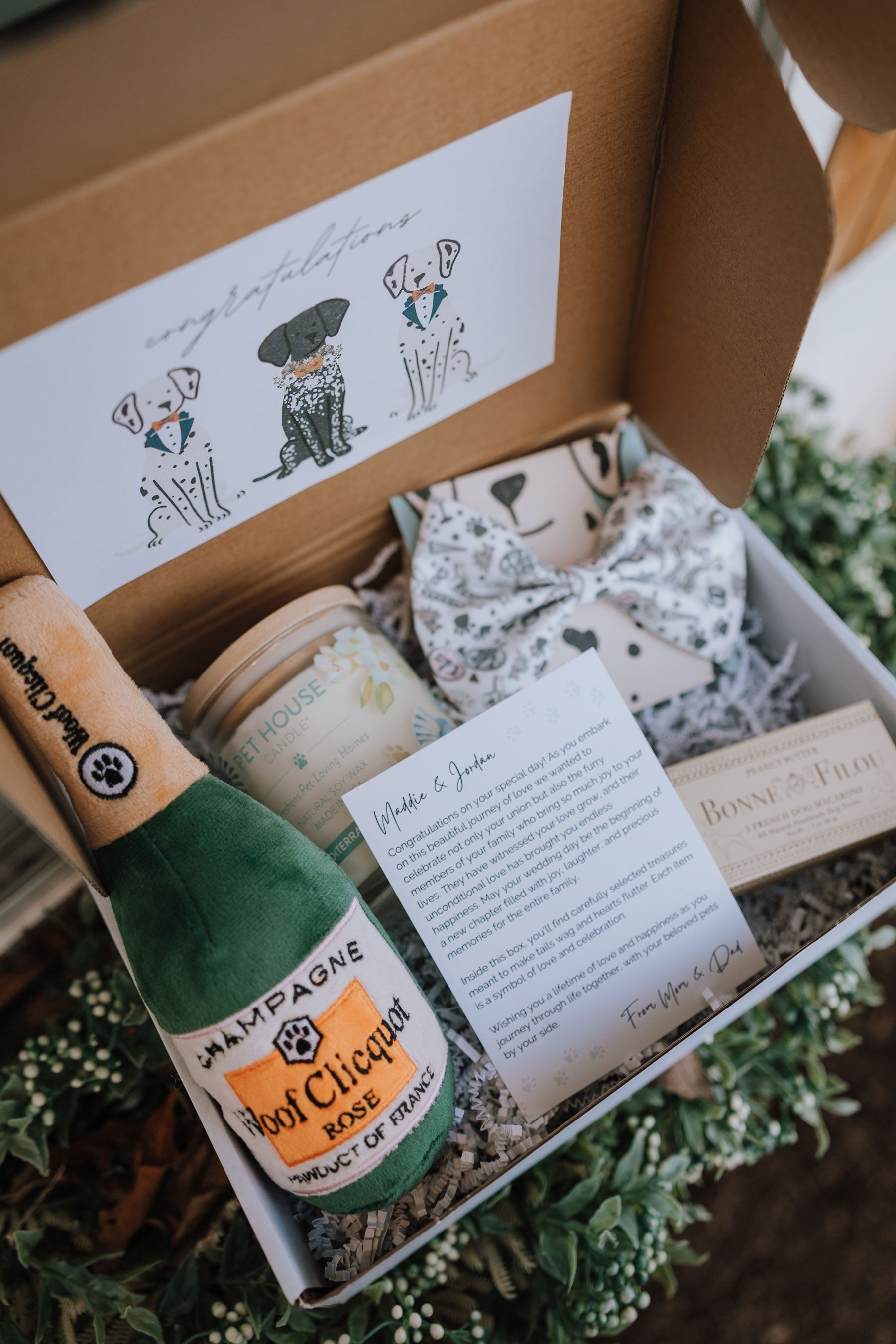 The Wedding Pawty Box - Modern Companion