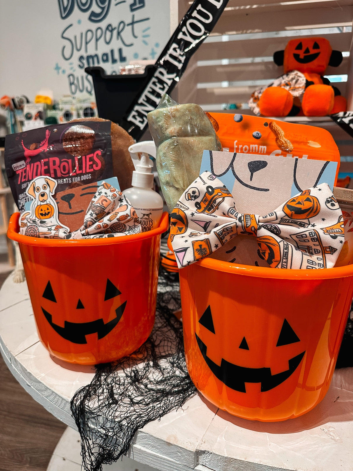 Boo Basket For Your Pet - Modern Companion