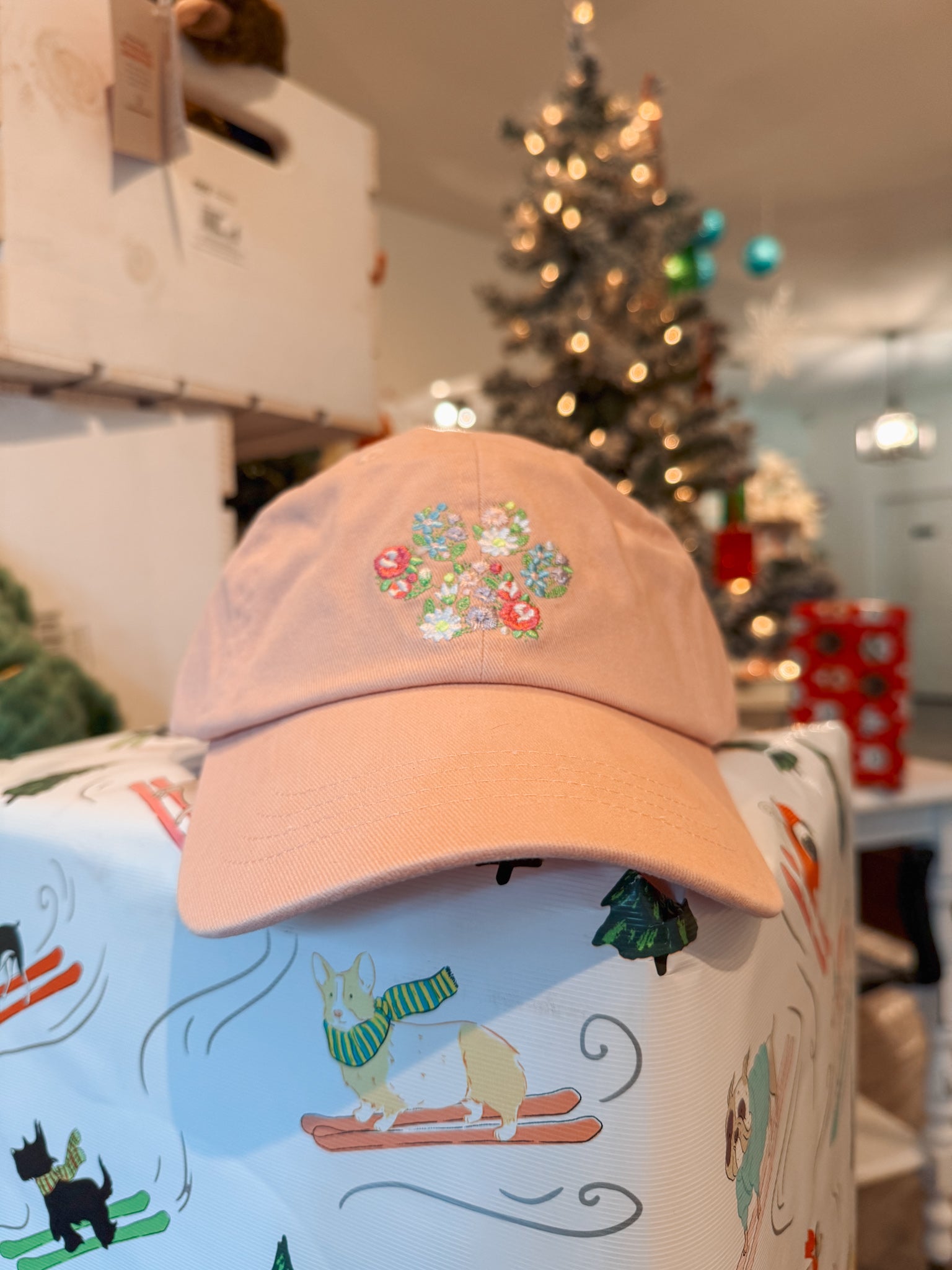 Floral Paw Embroidery Hat - Modern Companion