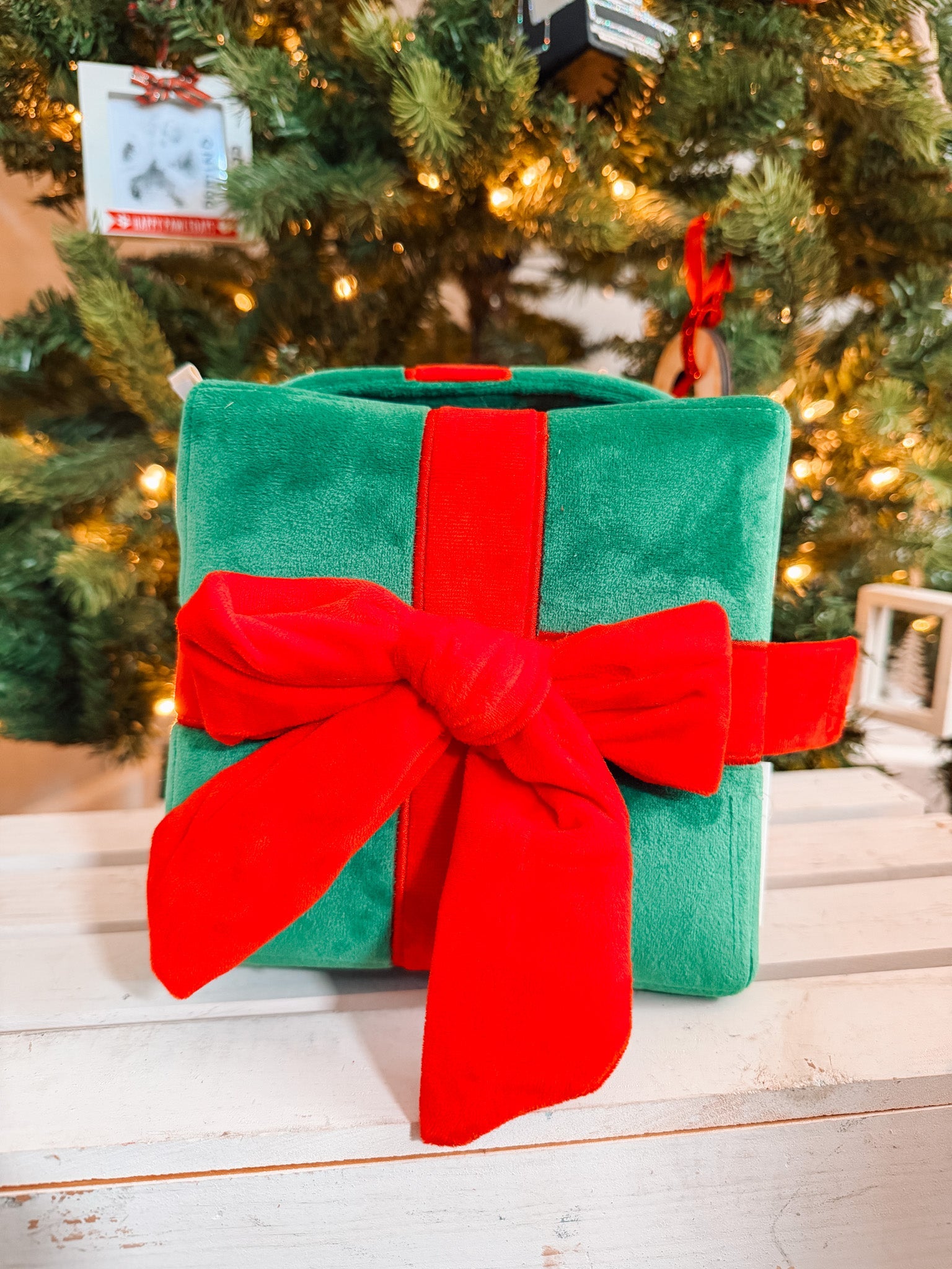 Holiday Present Interactive Snuffle Toy - Modern Companion