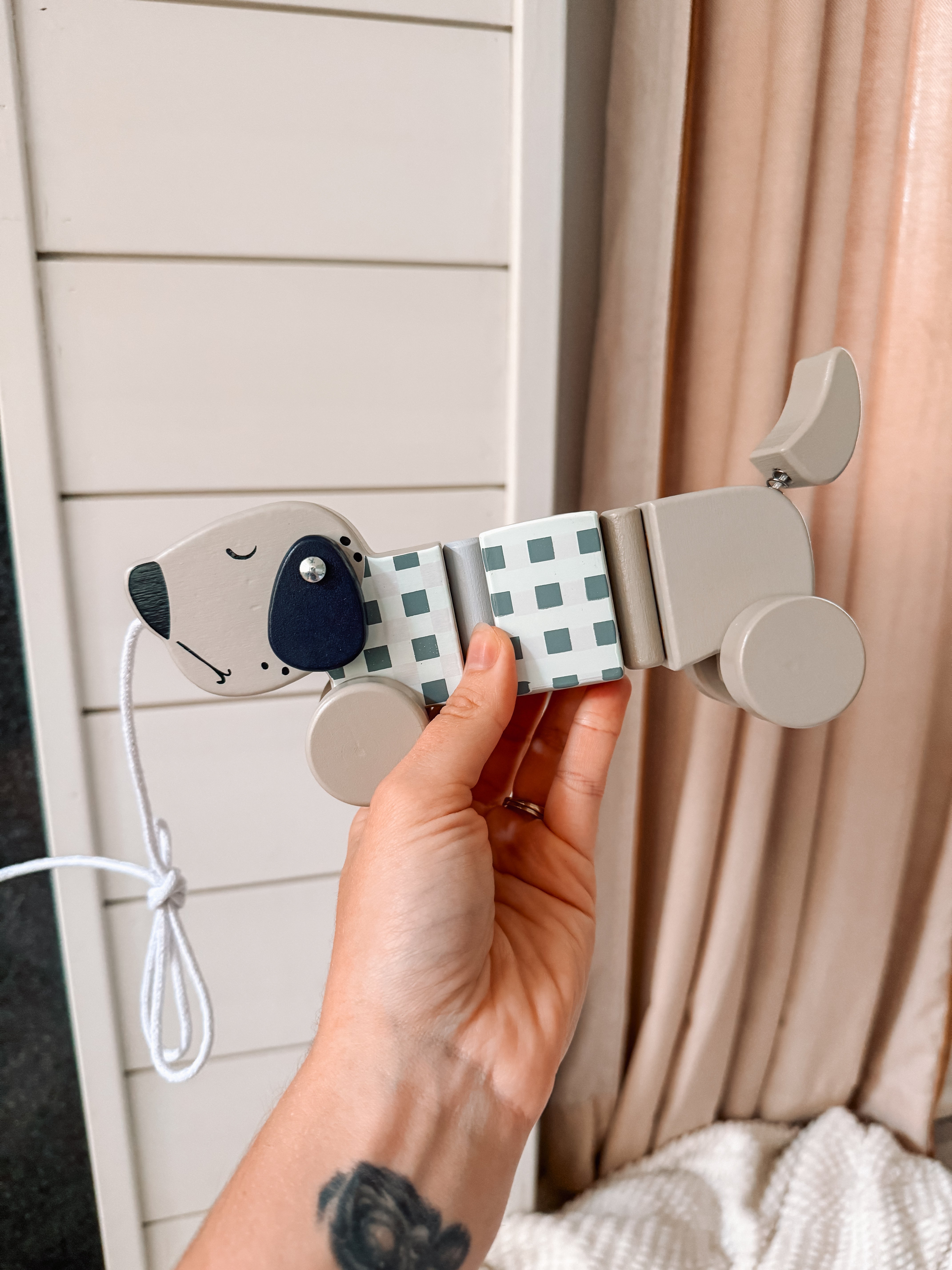 Hound Dog Child Pull Toy - Modern Companion