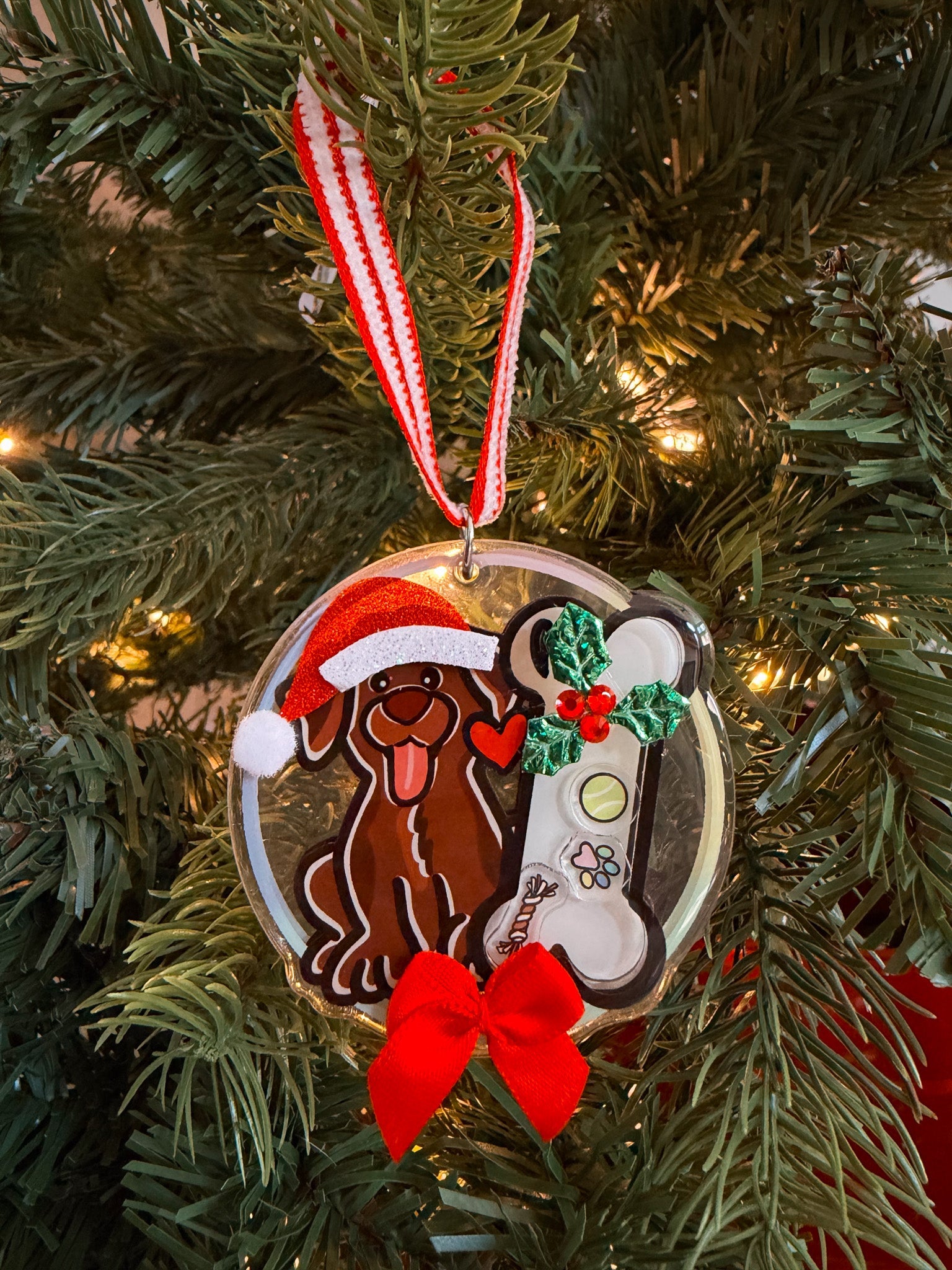 Labrador Retriever Christmas Ornament - Modern Companion