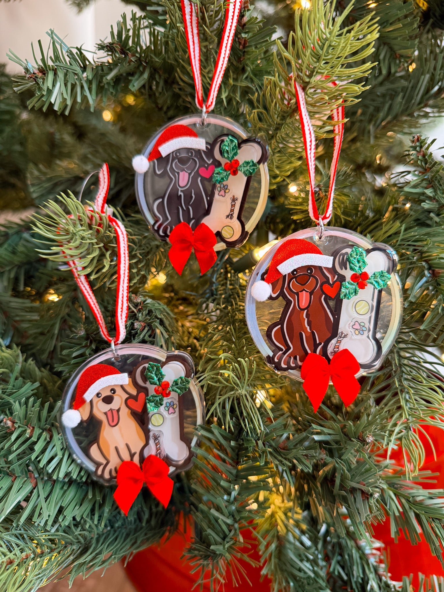 Labrador Retriever Christmas Ornament - Modern Companion