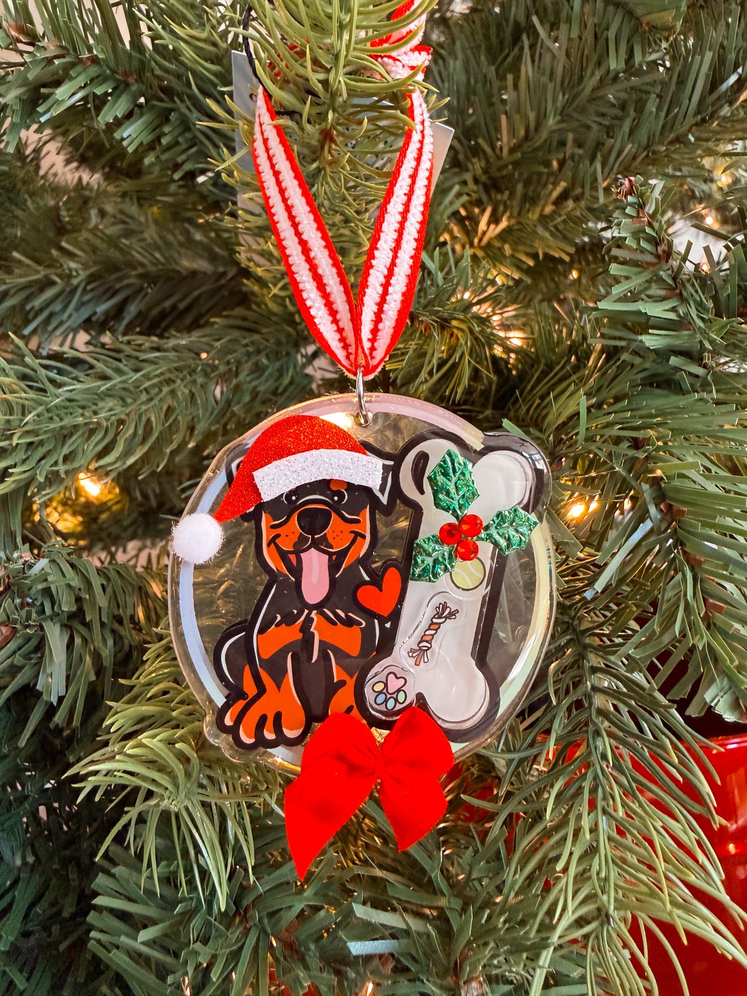 Rottweiler Christmas Ornament - Modern Companion