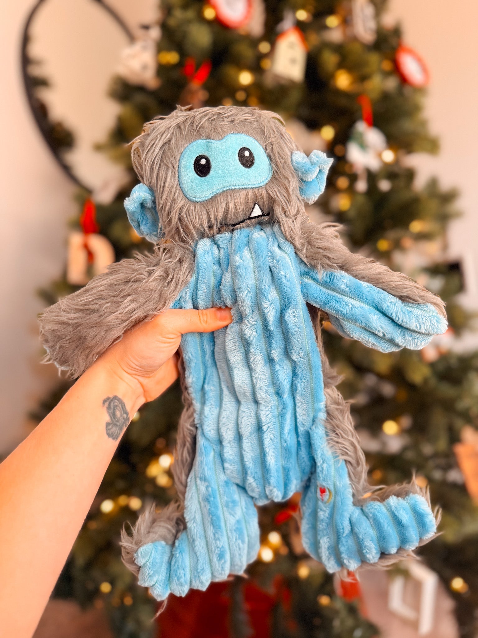 Snowbro Plush Dog Toy - Modern Companion