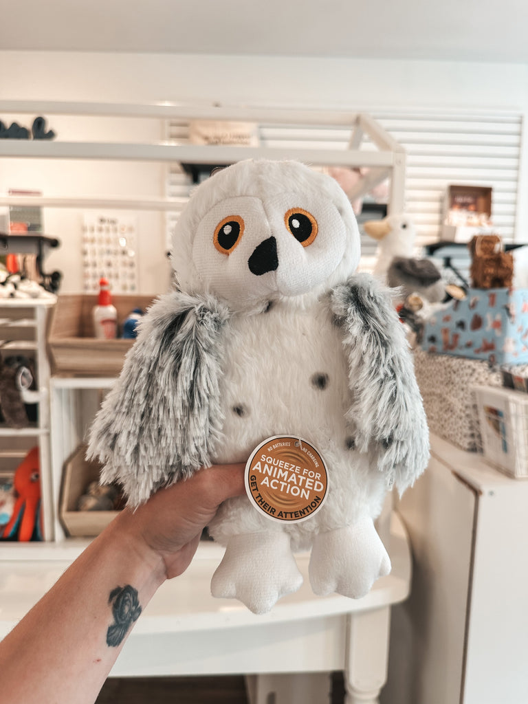 Animated Snow Owl - Modern Companion