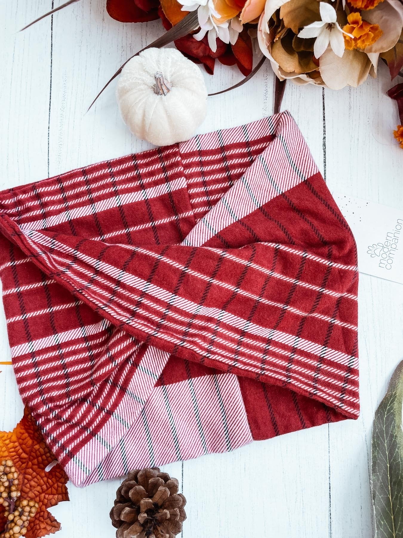 Garnet Scarf - Modern Companion