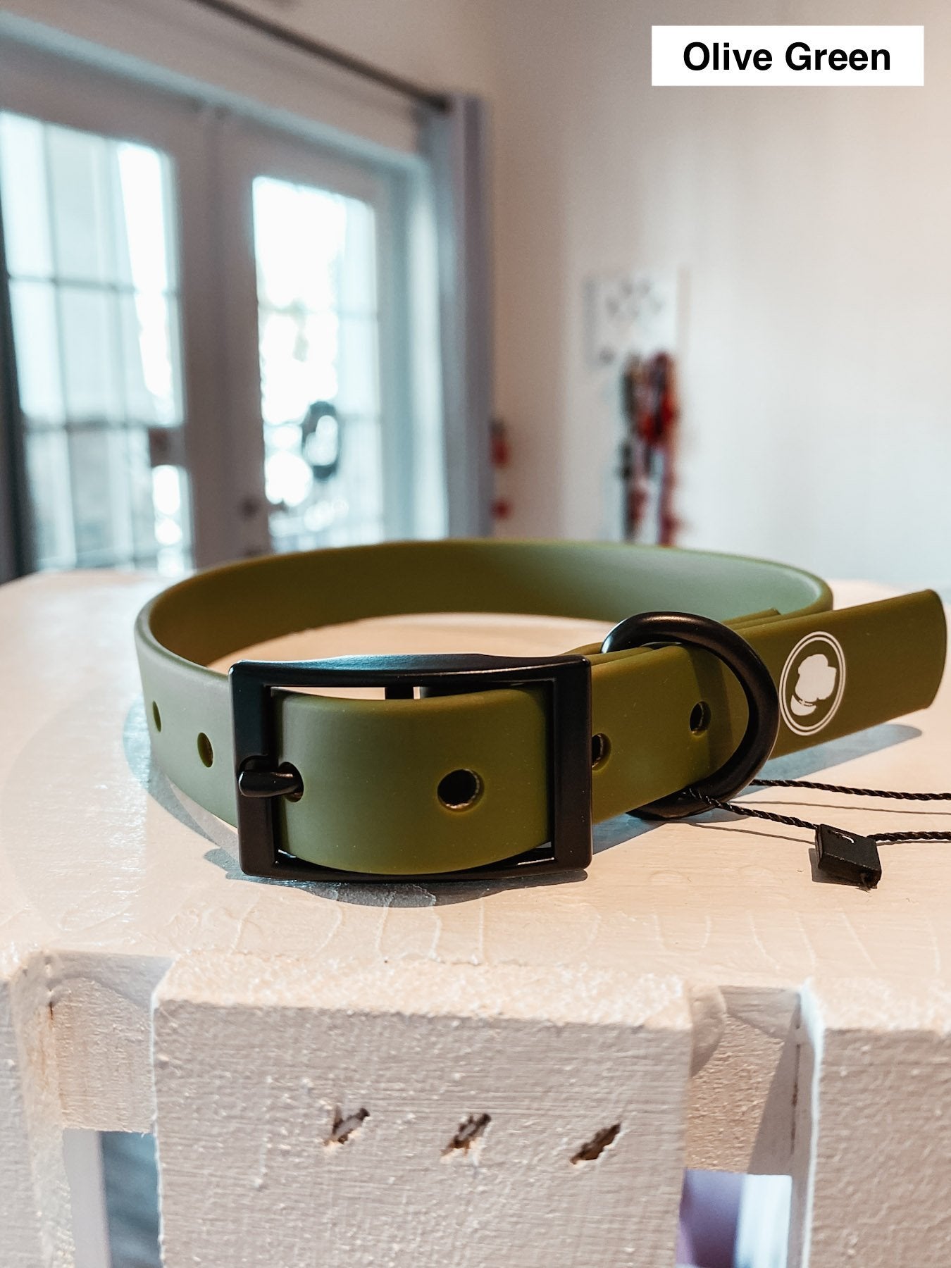 This Modern Dog Collar Has a Simple Aesthetic for Your Pup